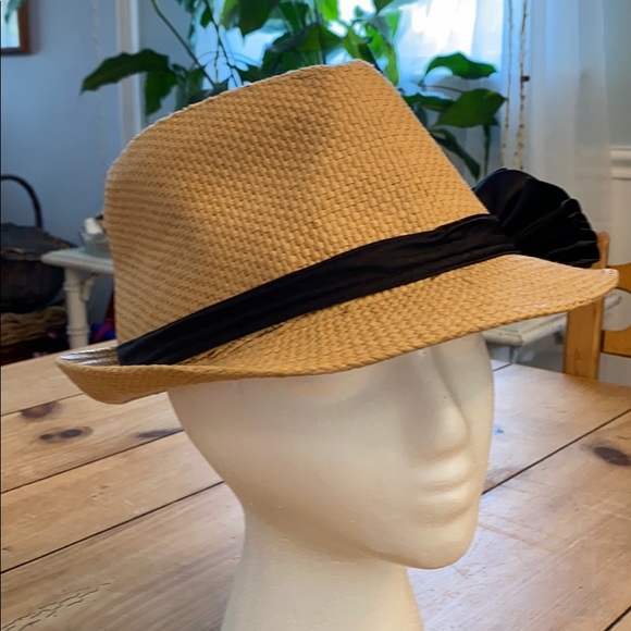 Pugs Gear Straw Fedora with Black Band & Bow - Picture 7 of 8